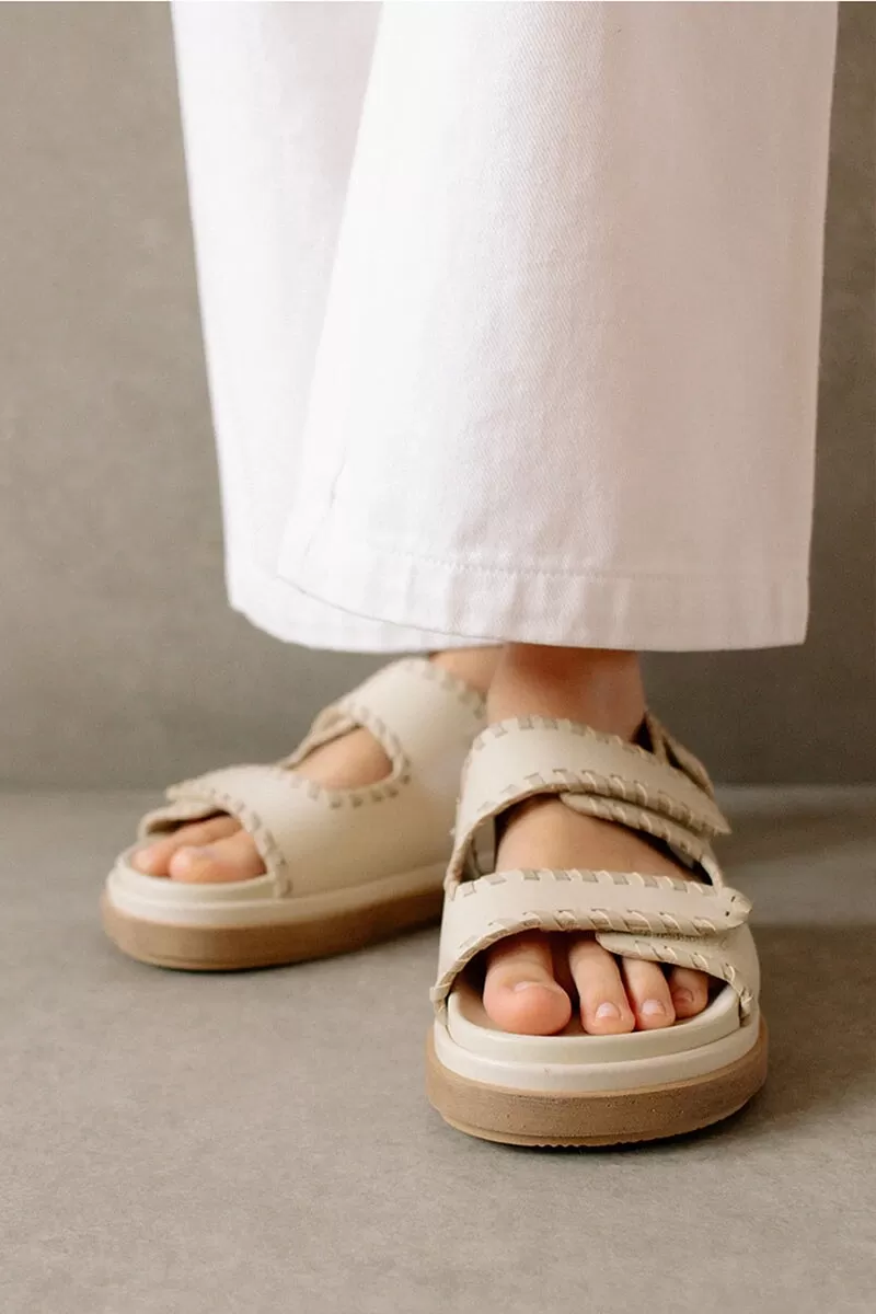 BARREL CREAM STONE BEIGE LEATHER SANDALS- CREAM STONE BEIGE