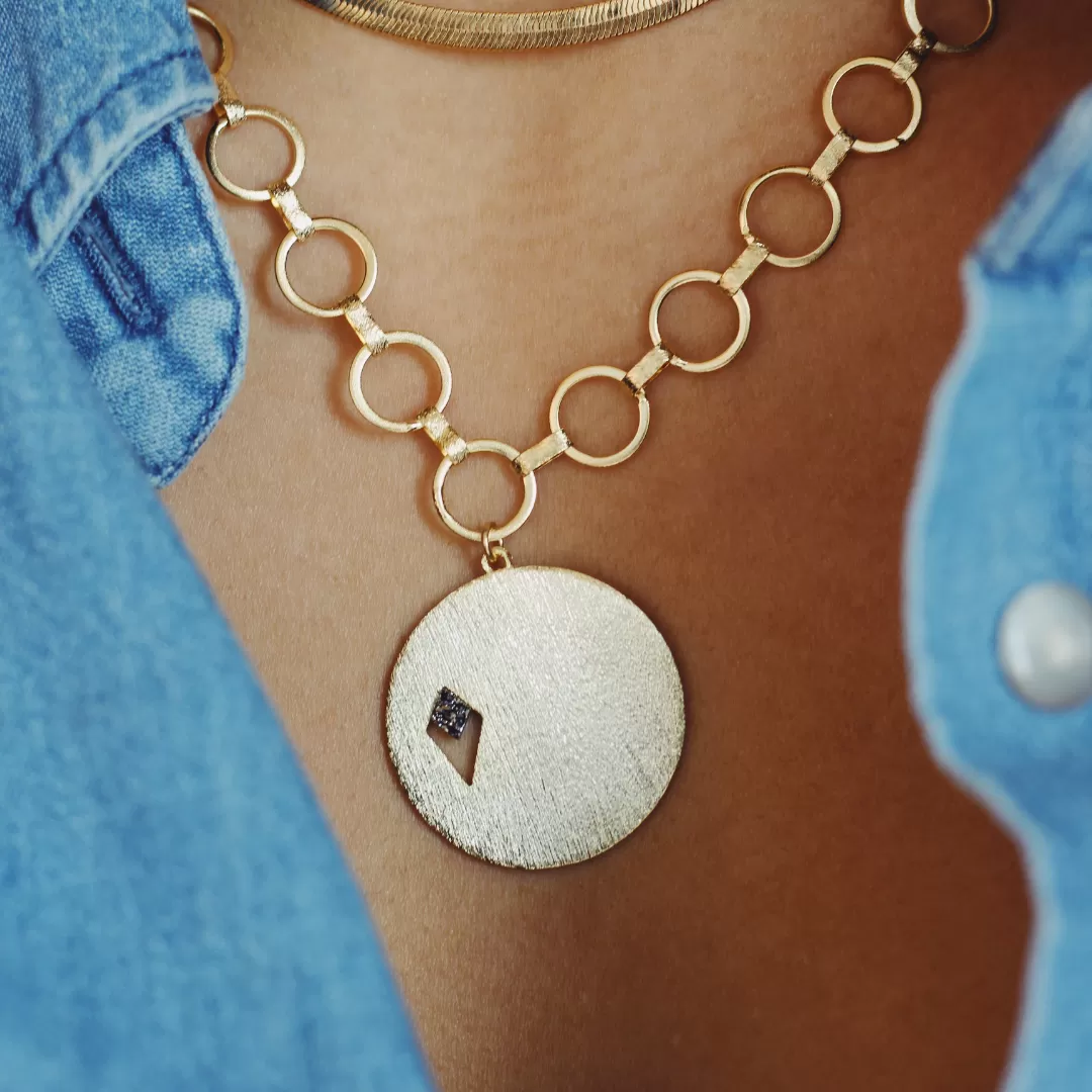 Juju Short Necklace with a Coin