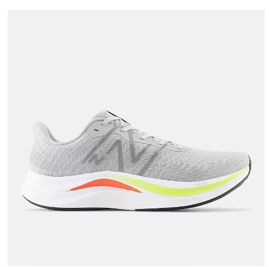 M New Balance FuelCell Propel v4