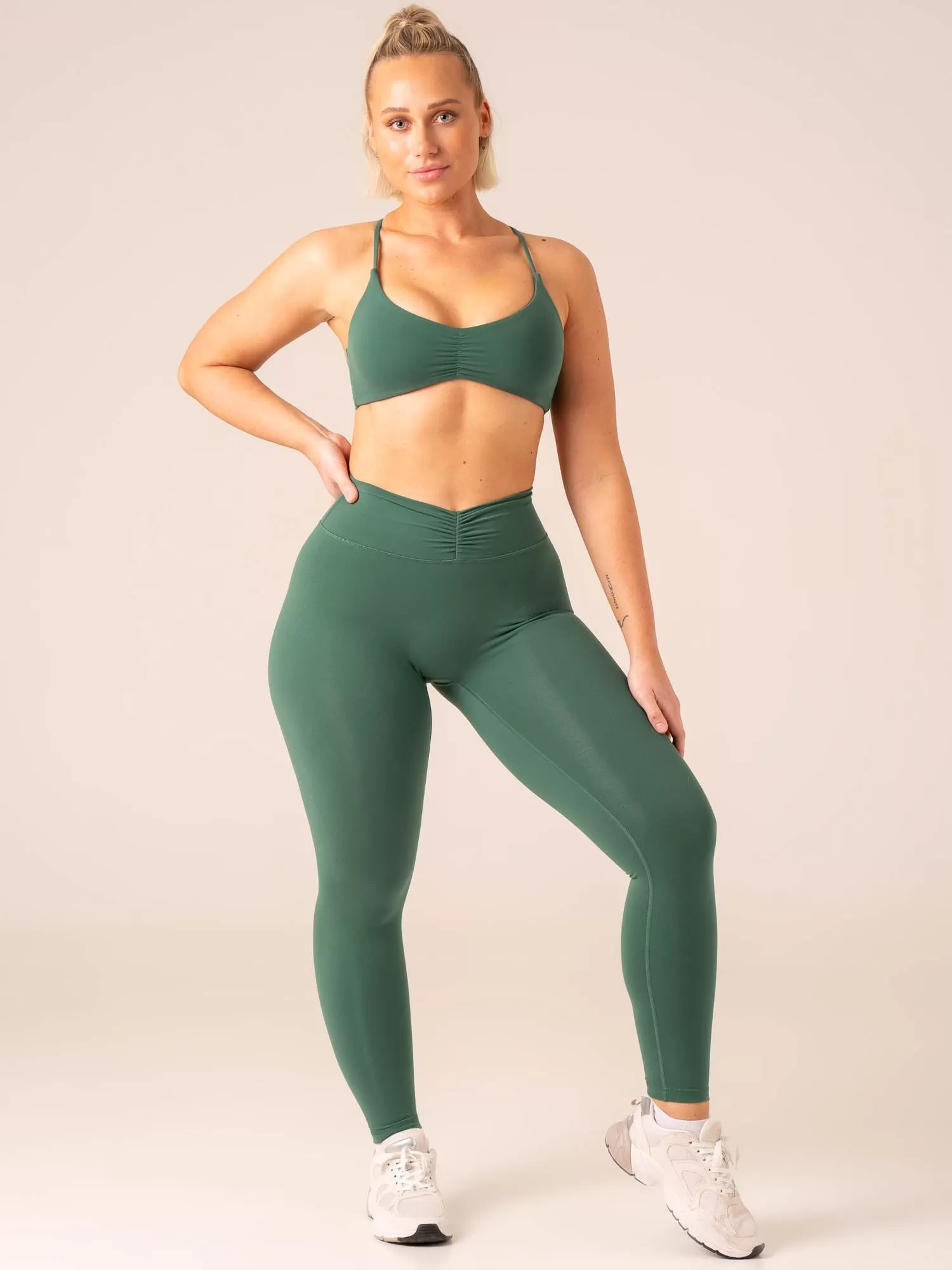 Tempo Sports Bra - College Green